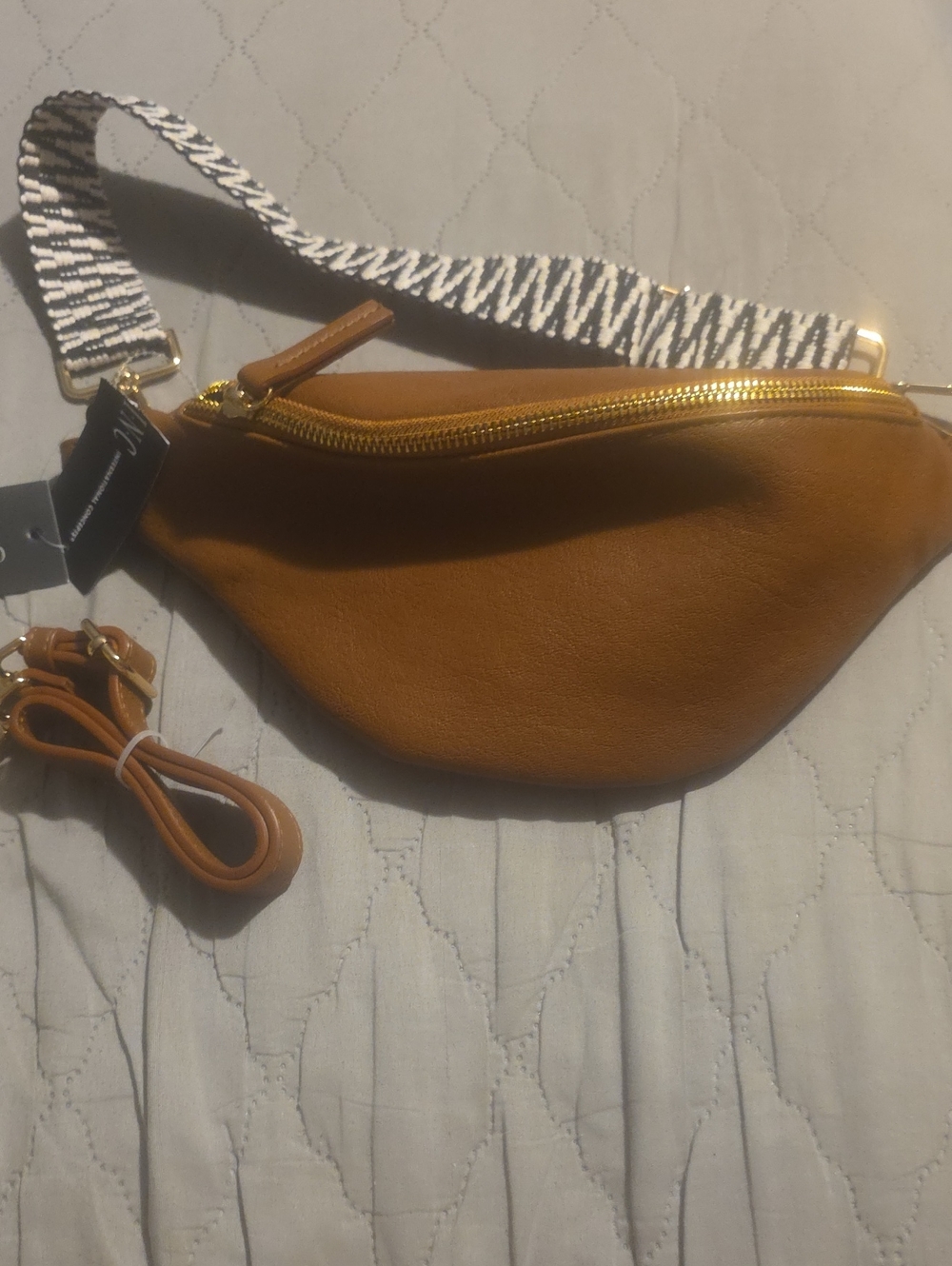 Stylish Women’s Crossbody Belt Bag - Cognac Color